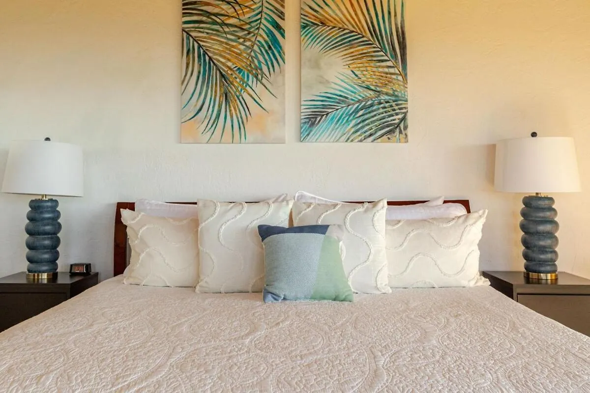 Hawaiian Escape With Pool Expansive Lanai Stunning Sunset Views Villa Kailua-Kona USA