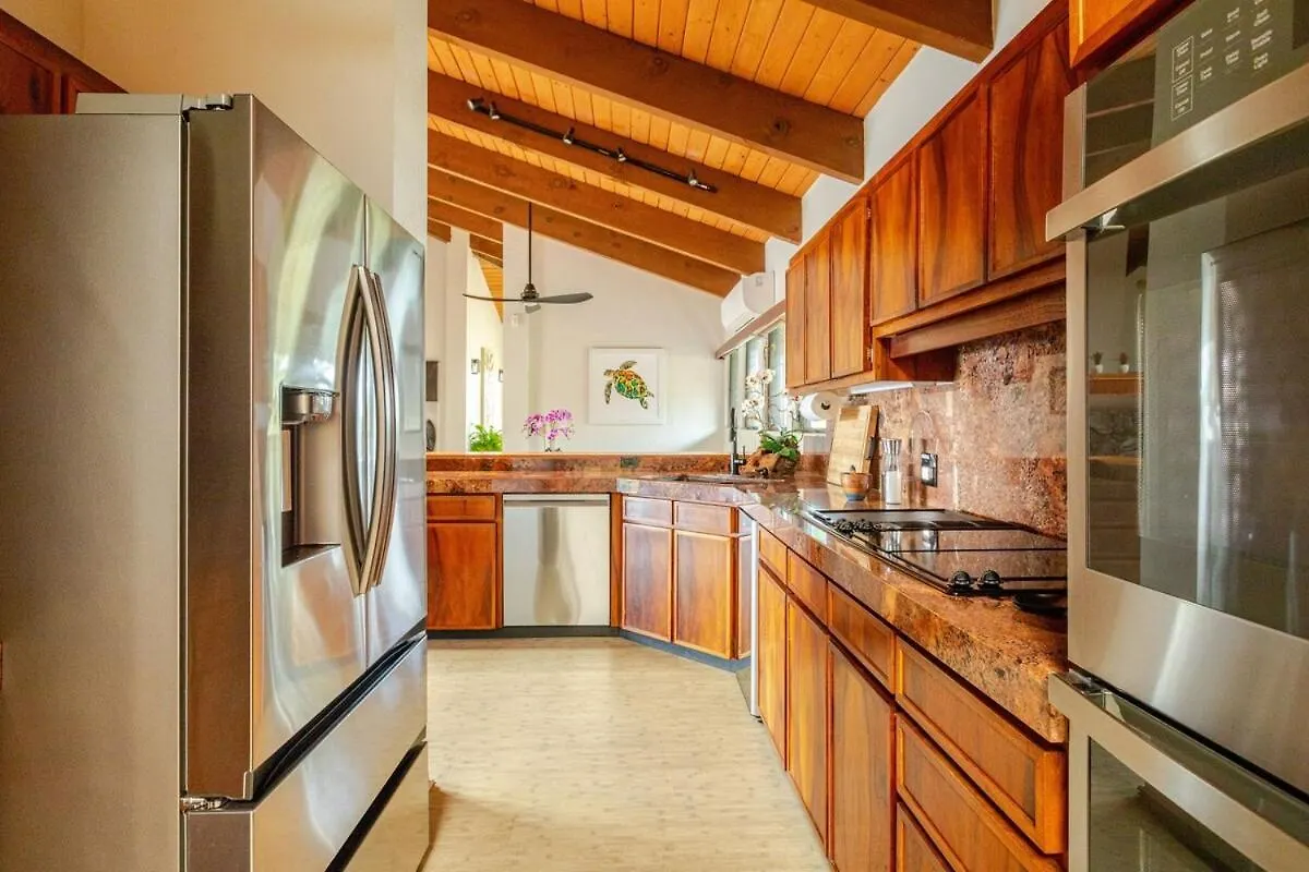 Hawaiian Escape With Pool Expansive Lanai Stunning Sunset Views Villa Kailua-Kona