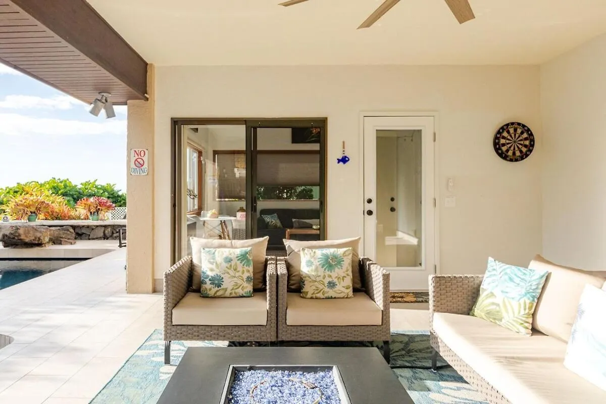 Hawaiian Escape With Pool Expansive Lanai Stunning Sunset Views Villa Kailua-Kona